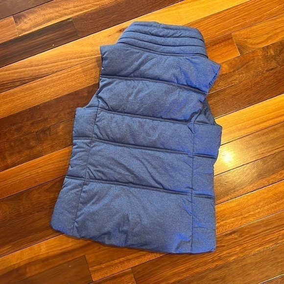Athleta Seeker Vest Sapphire Heather Size XS - Picture 4 of 6